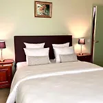 Holiday home Du Rochelu 4 Etoiles 5000 M2 Of Garden, Near To Mont Saint Michel & Granville Island Bourguenolles