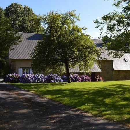 Du Rochelu 4 Etoiles 5000 M2 Of Garden, Near To Mont Saint Michel & Granville Island Bourguenolles