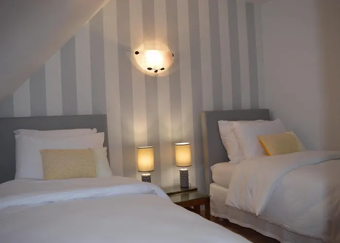 Du Rochelu 4 étoiles 5000 M2 Of Garden, Near To Mont Saint Michel&granville Island Casa vacanze Bourguenolles