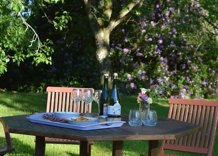 Du Rochelu 4 étoiles 5000 M2 Of Garden, Near To Mont Saint Michel&granville Island Casa vacanze Bourguenolles