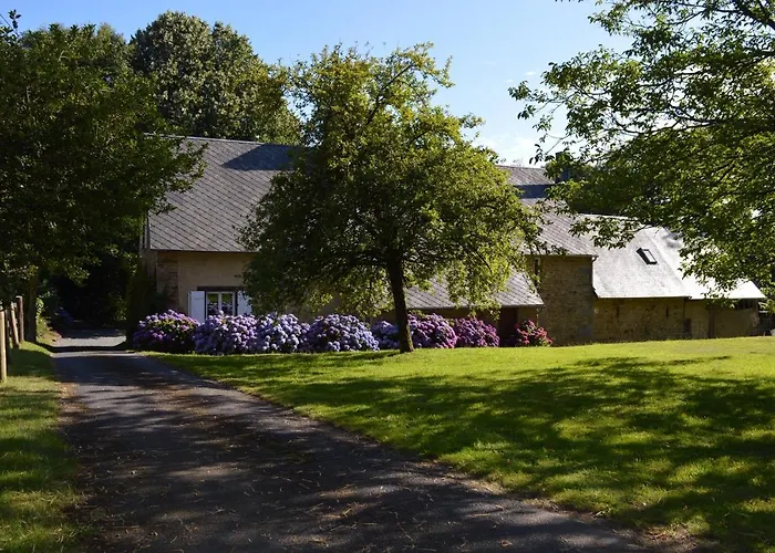 Du Rochelu 4 étoiles 5000 M2 Of Garden, Near To Mont Saint Michel&granville Island Bourguenolles