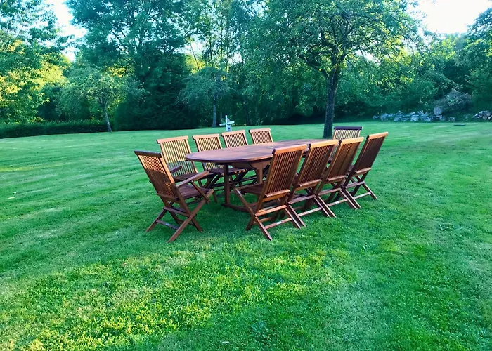 Du Rochelu 4 étoiles 5000 M2 Of Garden, Near To Mont Saint Michel&granville Island Casa vacanze Bourguenolles