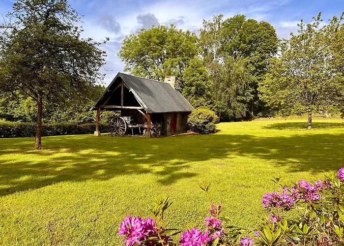 Du Rochelu 4 Etoiles 5000 M2 Of Garden, Near To Mont Saint Michel & Granville Island Bourguenolles