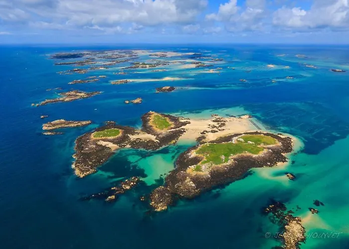 Du Rochelu 4 étoiles 5000 M2 Of Garden, Near To Mont Saint Michel&granville Island Bourguenolles